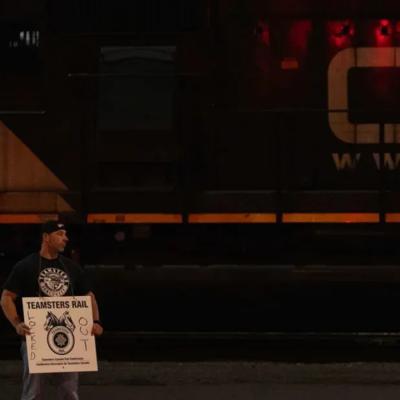 Canadian freight railroads shut down, potentially dealing blow to North American economy